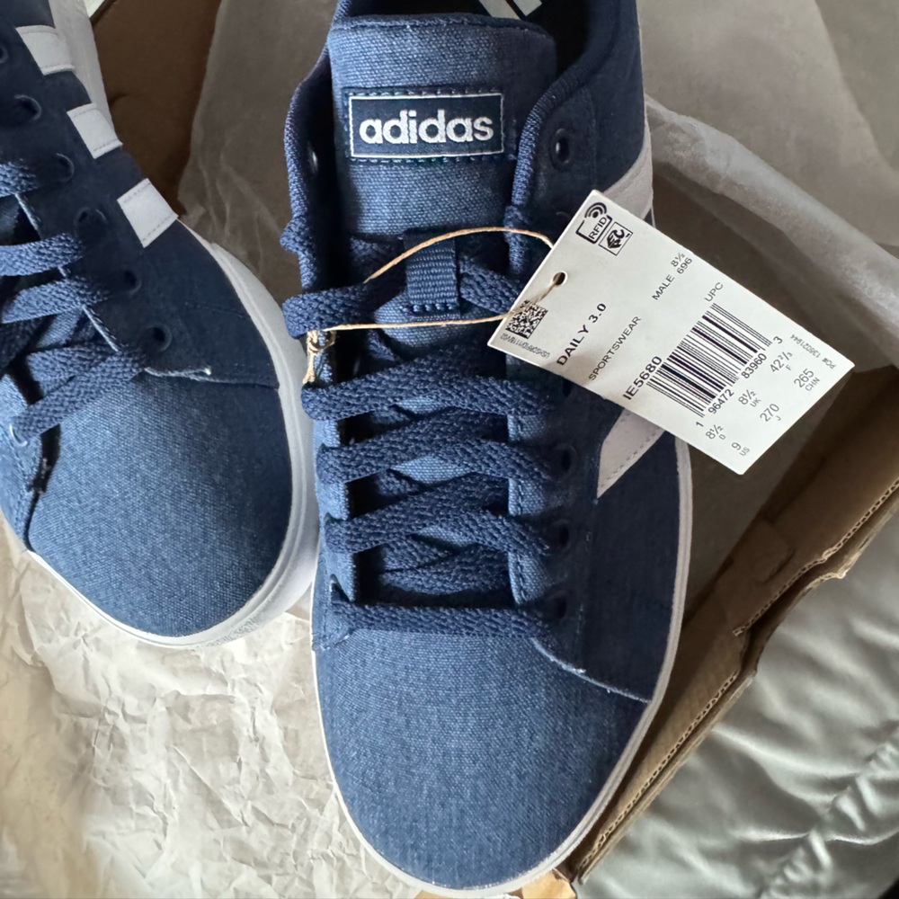 Adidas Men's size 9 blue and White Sneakers
